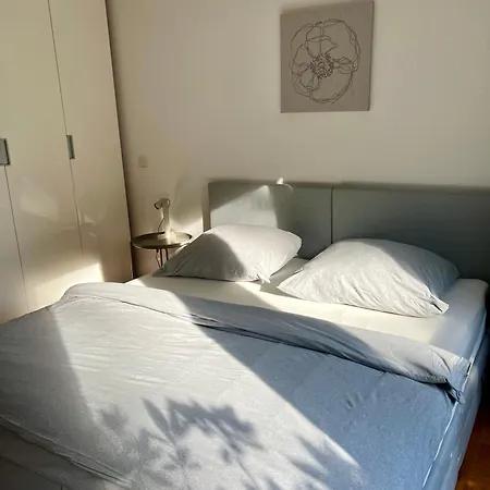 Fair Spot- 5 Minutes To Fair & Airport, 10 Minutes To City Center Düsseldorf