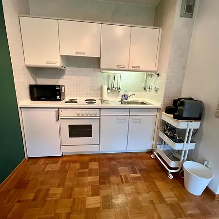 Fair Spot- 5 Minutes To Fair & Airport, 10 Minutes To City Center Apartment Düsseldorf